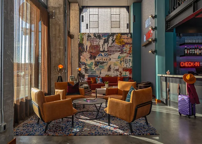Moxy Downtown