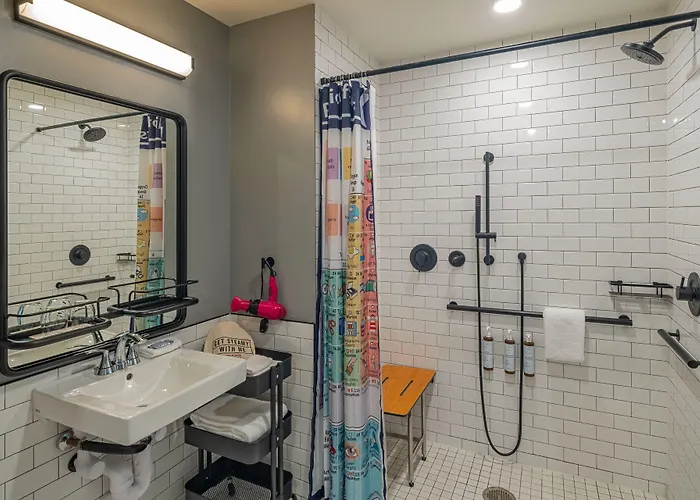 Moxy Downtown 3* Phoenix