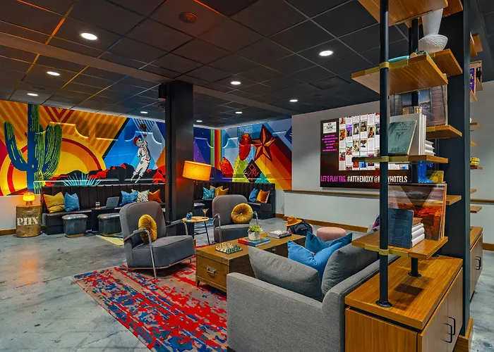 Moxy Downtown Hotel 3*