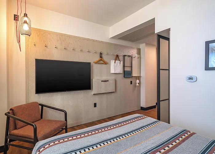 Hotel Moxy Downtown Phoenix