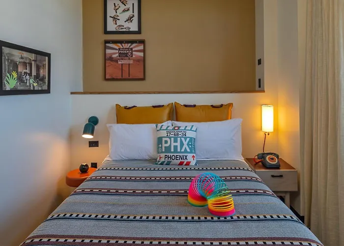 Moxy Downtown Hotel