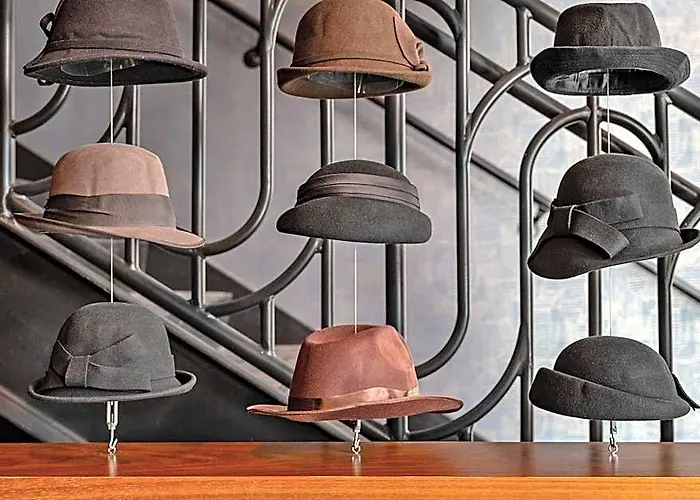 Hotel Moxy Downtown 3*